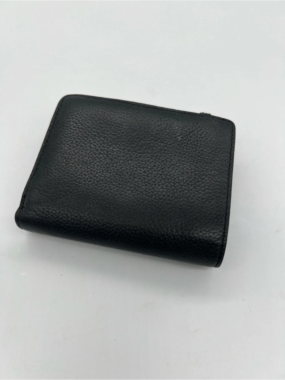 kate spade Black Pebbled Leather Zip Wallet with Gold Logo